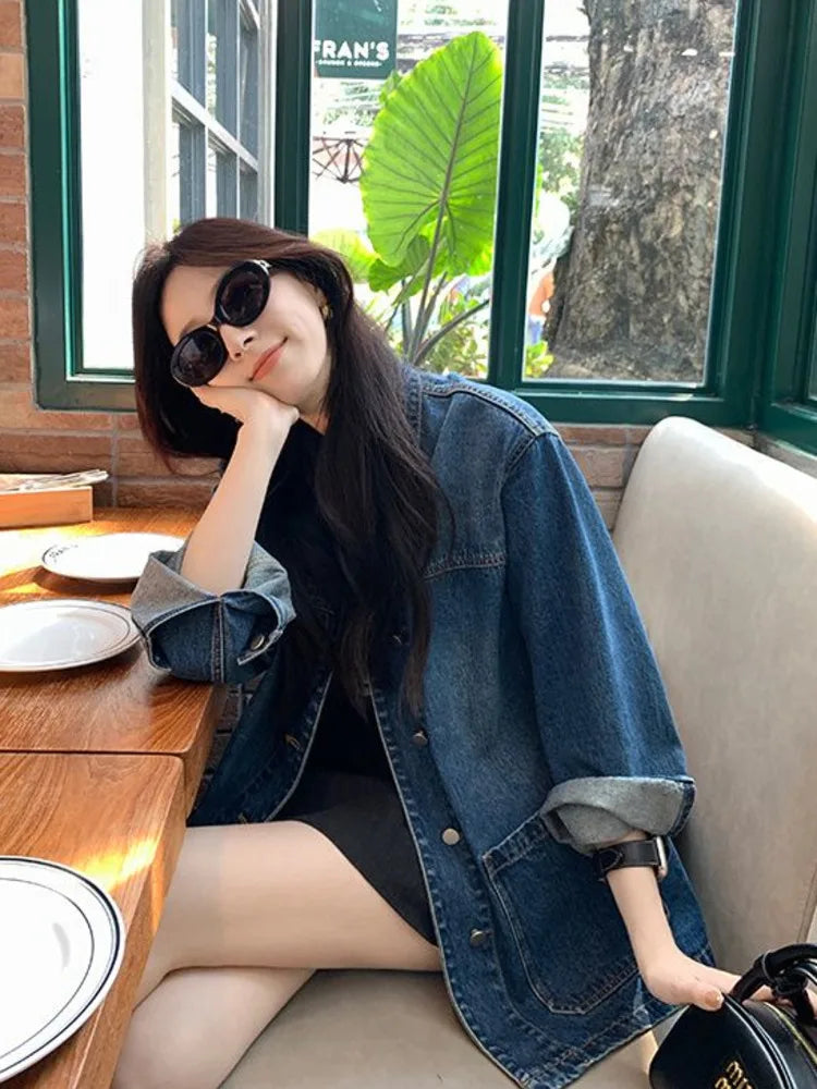 Simple Casual Loose Denim Jacket for Women – Retro Turn-Down Collar, Large Pockets, Long Sleeve Chic Coat